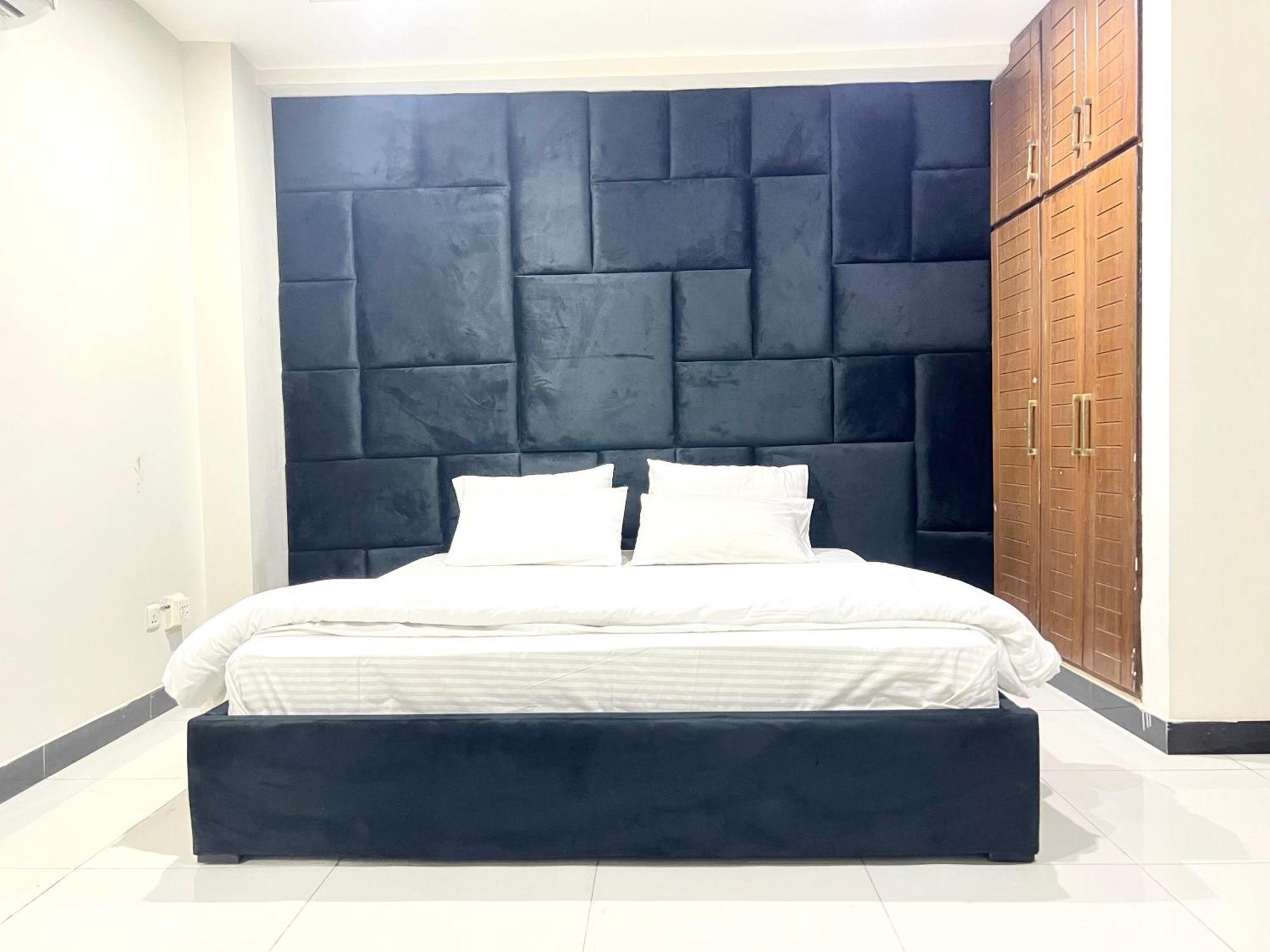 Penthouse 3Bedrooms - Luxury Apartment Hotel 伊斯兰堡 外观 照片